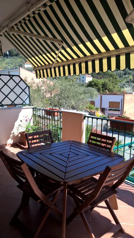 לריצ'י Appartamento La Collina Del Sole מראה חיצוני תמונה